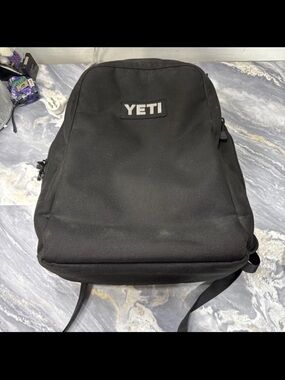 Yeti Tocayo 26L Heavy Duty Backpack bag Rugged Gear Vault Black